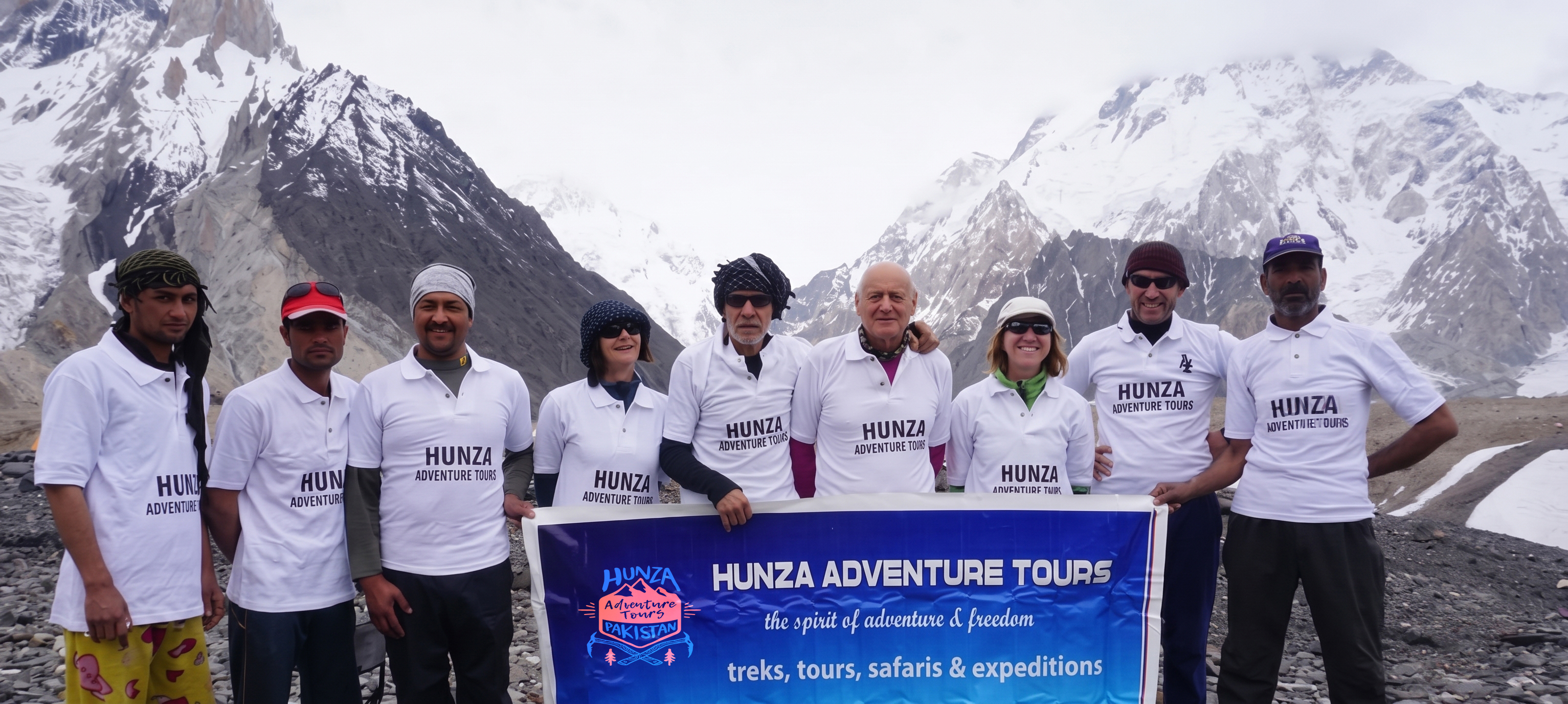 concordia k2 base camp trek polish group