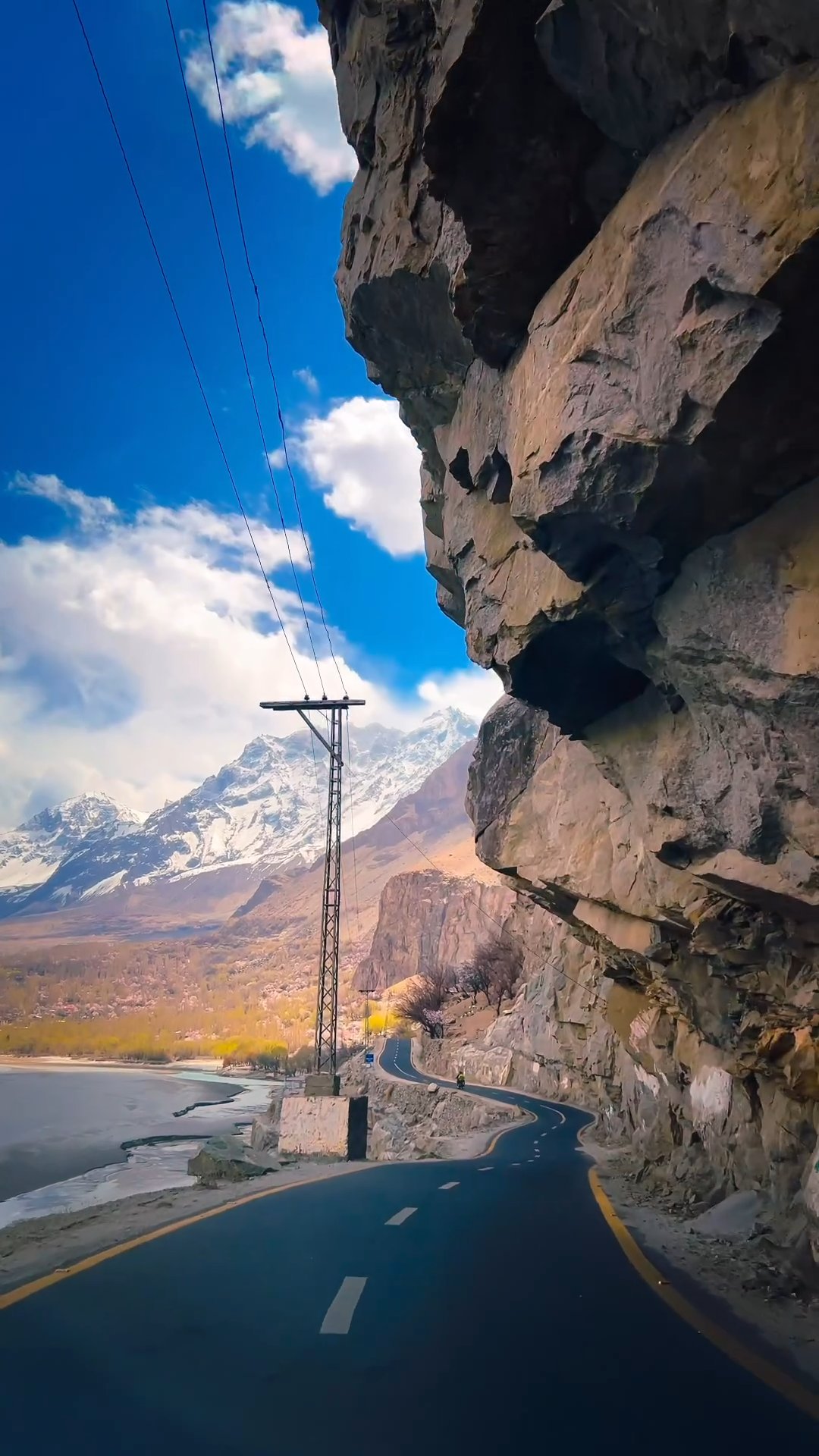 Dramatic Karakoram Canyon Road